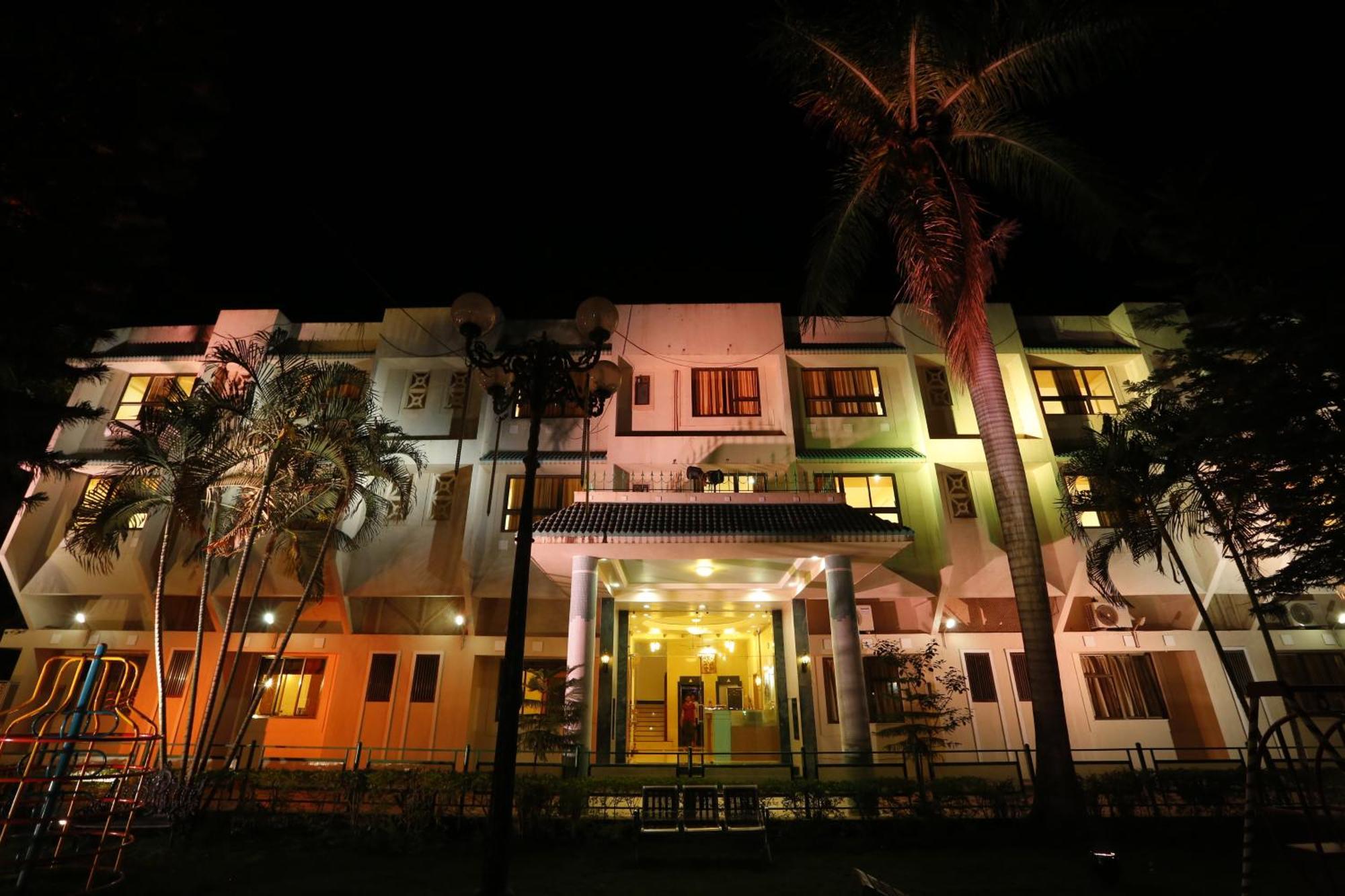 Hotel Ravikiran Alibaug Exterior photo